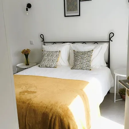 ゲストハウス Floral アルジェズール