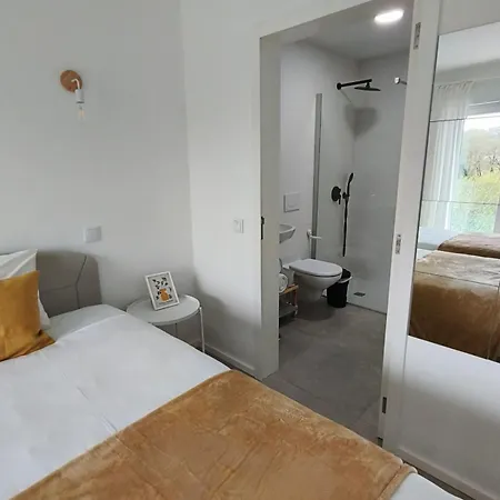 Floral Affittacamere 3*